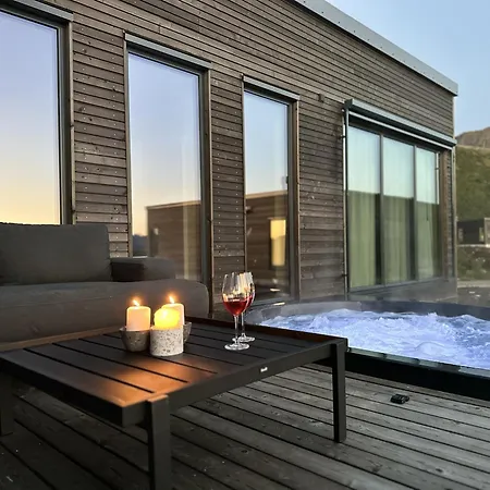 Lyngvær Fjord - Jacuzzi&sauna - No 43 Casa vacanze
