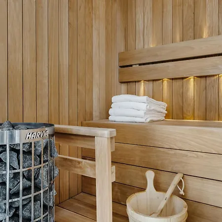 Luxury With Jacuzzi And Sauna 펜션 Kleppstad