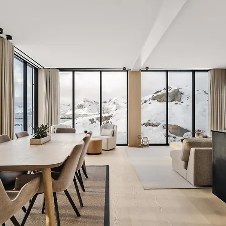 Feriehus Lyngvær Fjord - Jacuzzi&sauna - No 43