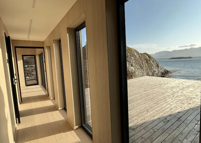 Lyngvaer Fjord - Jacuzzi & Sauna - No 43