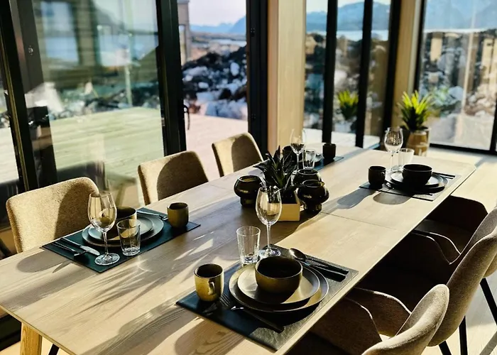 Lyngvaer Fjord - Jacuzzi & Sauna - No 43 Semesterbostad *