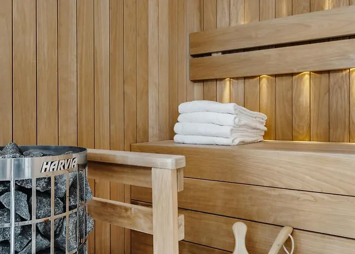 Lyngvaer Fjord - Jacuzzi & Sauna - No 43 別荘 Kleppstad